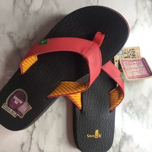 Sanuk Sandal SZ 6